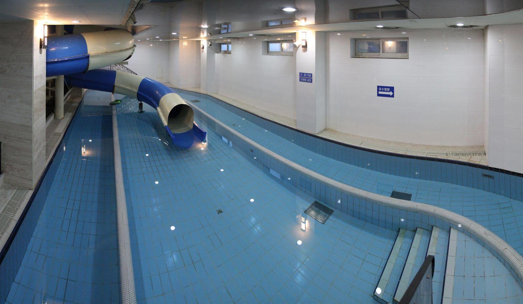 Hotel Aqua Palace 4*
