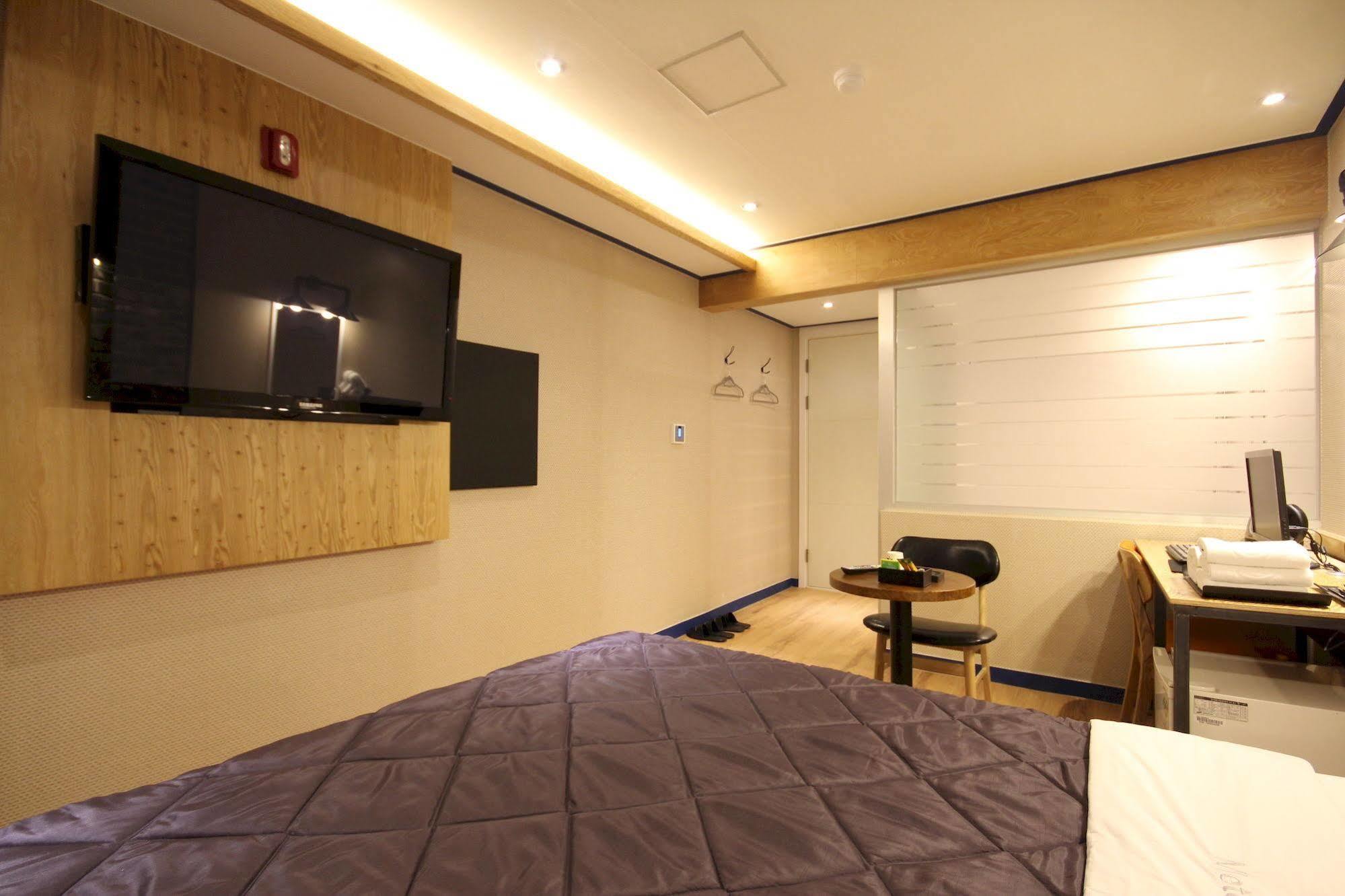 Hotel Are In Busan