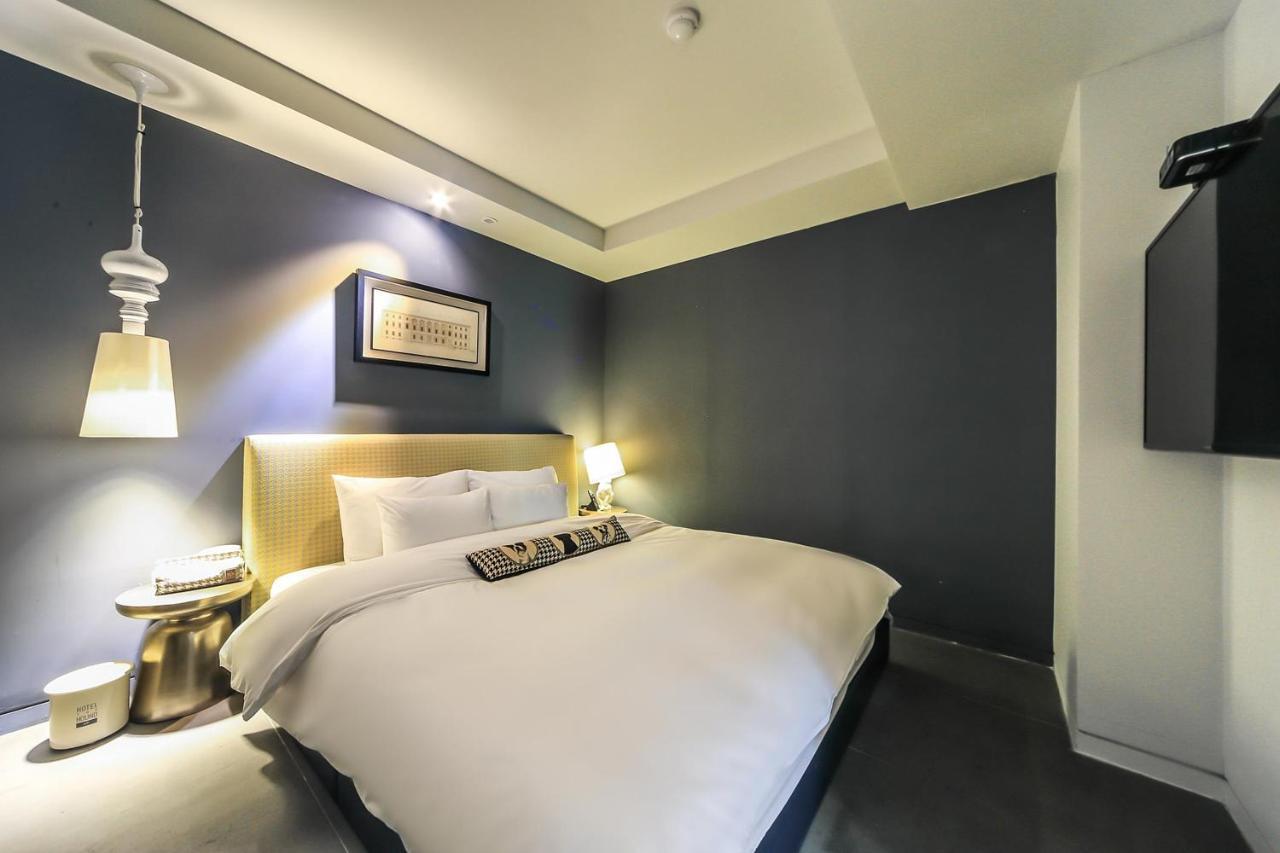 The Hound Hotel 3*