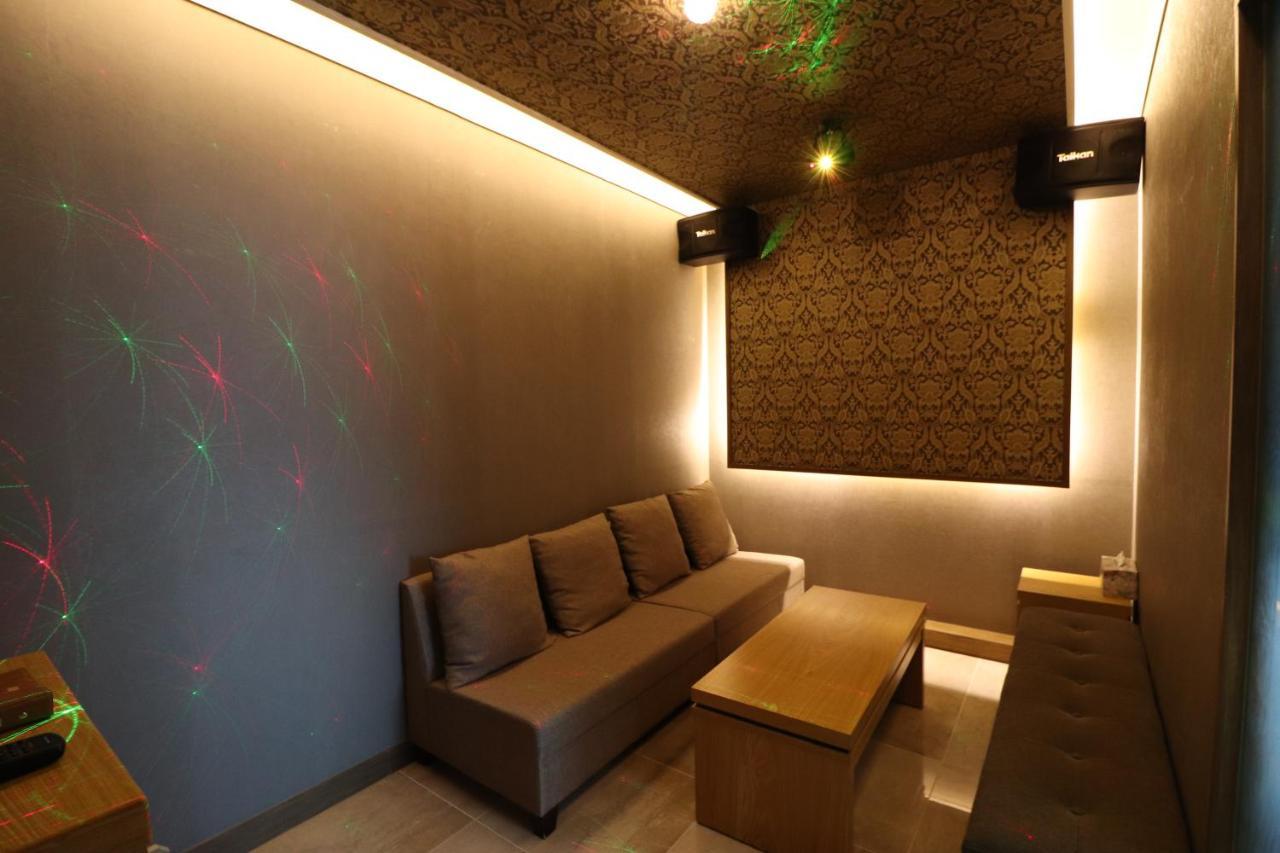 Airport Hotel