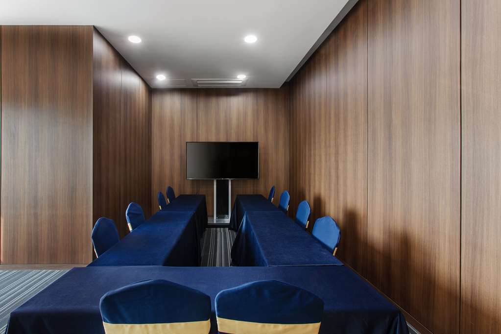 Value Hotel
