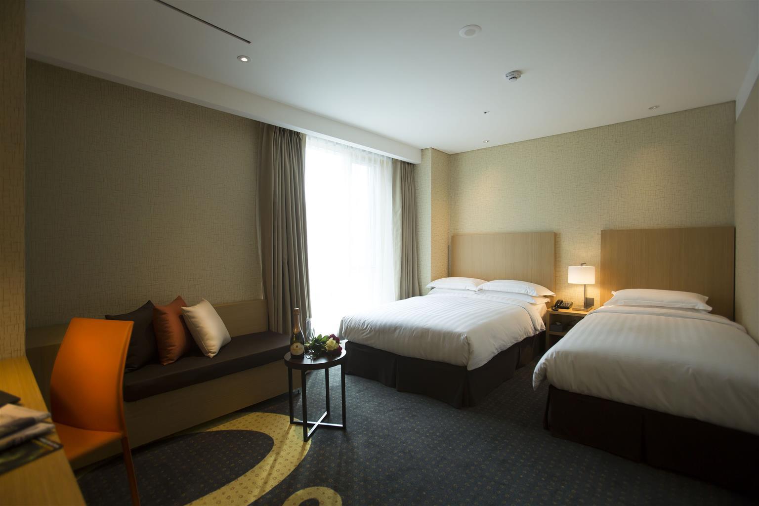 Solaria Nishitetsu Hotel 4*