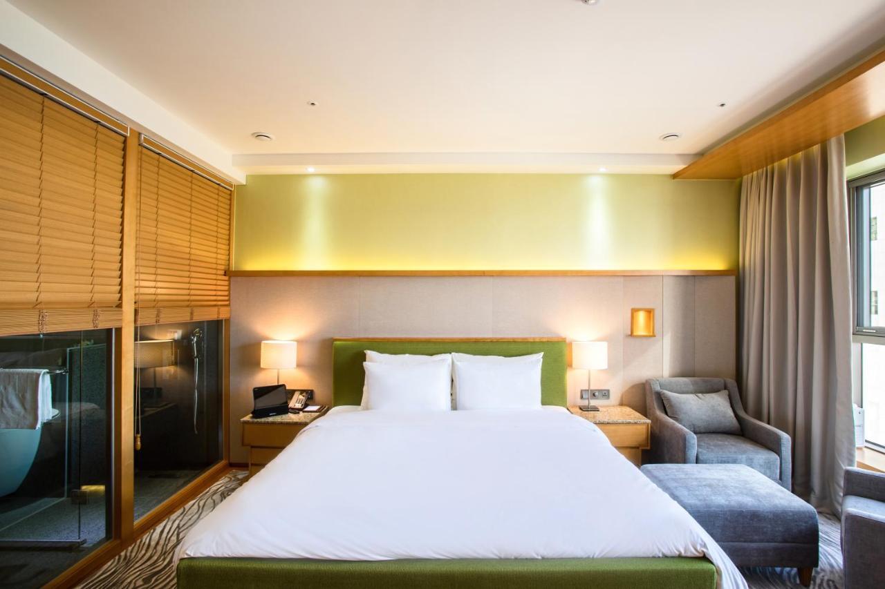 Hotel Baymond