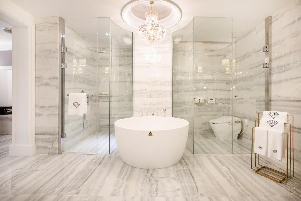 Hotel Baymond 4*