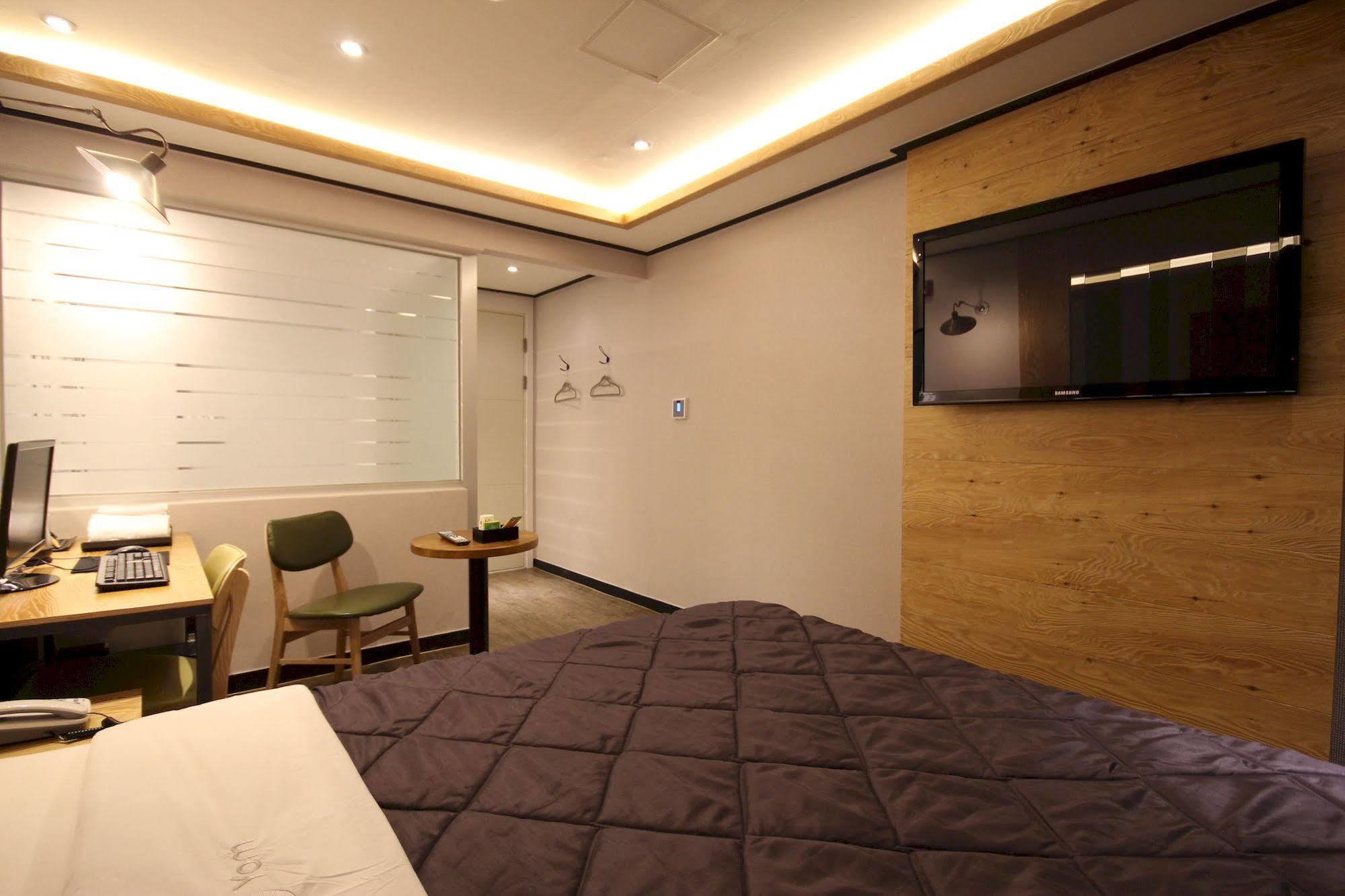 Hotel Are In Busan