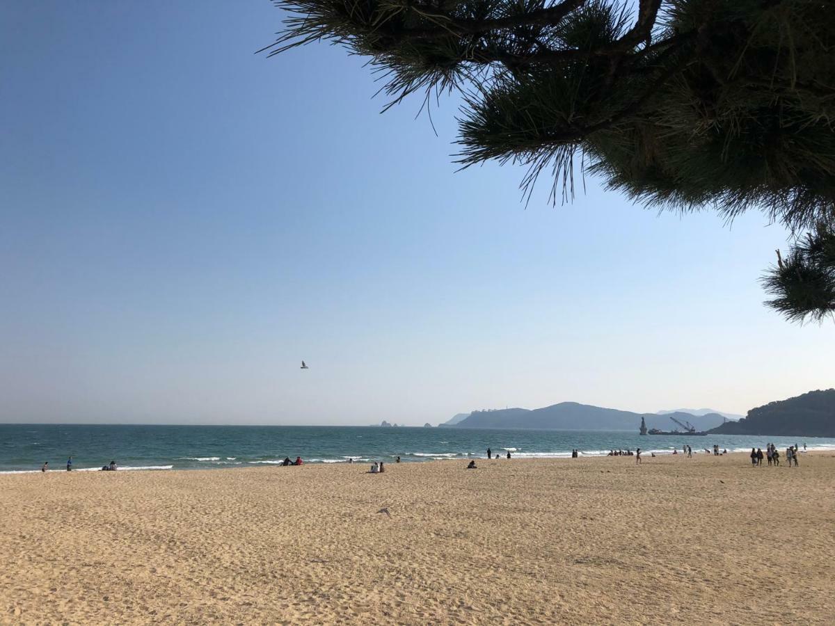 Uncle's Guesthouse-domestic Not Allowed 2* Busan