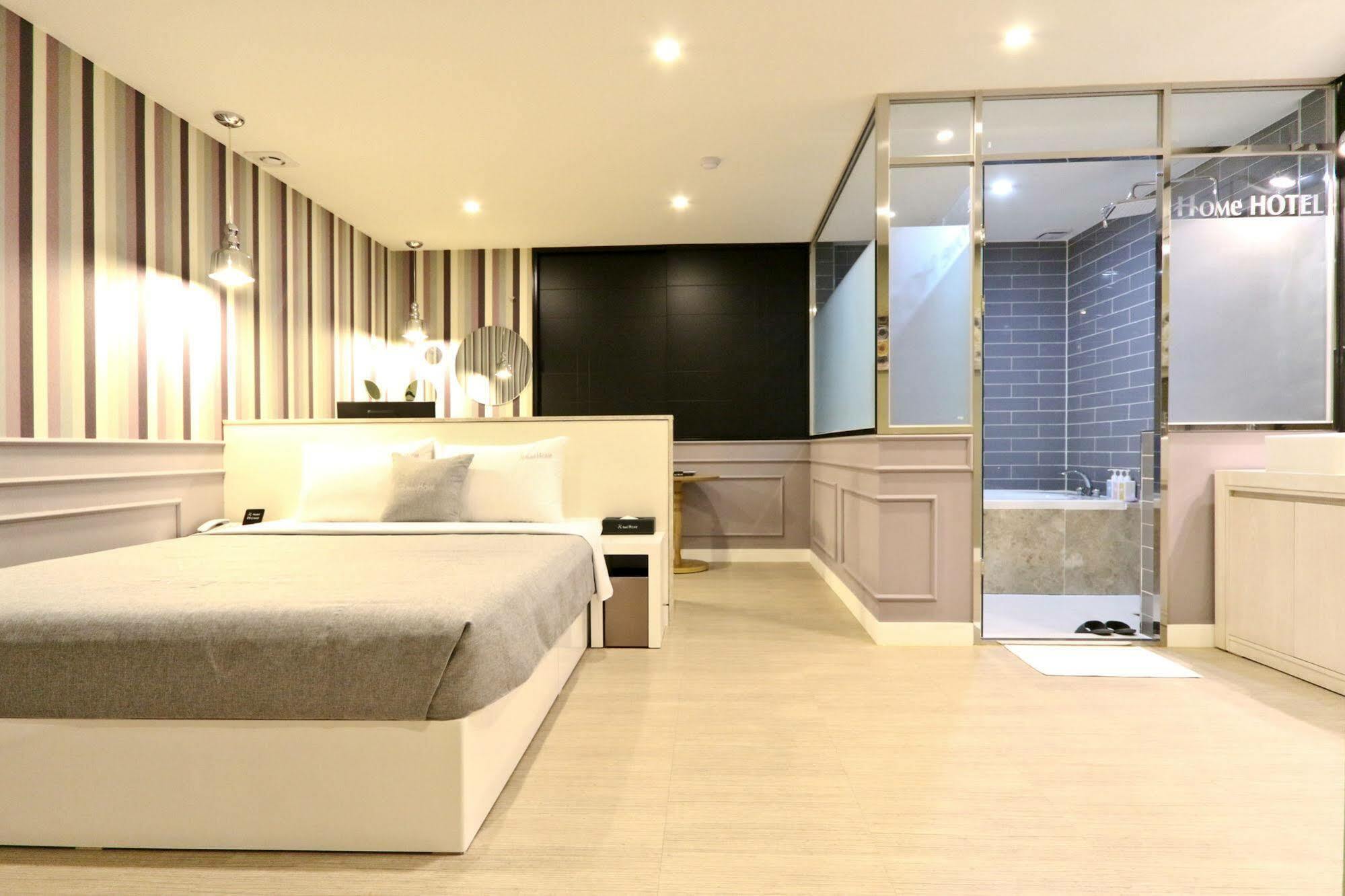 Hotel Home 3* Busan