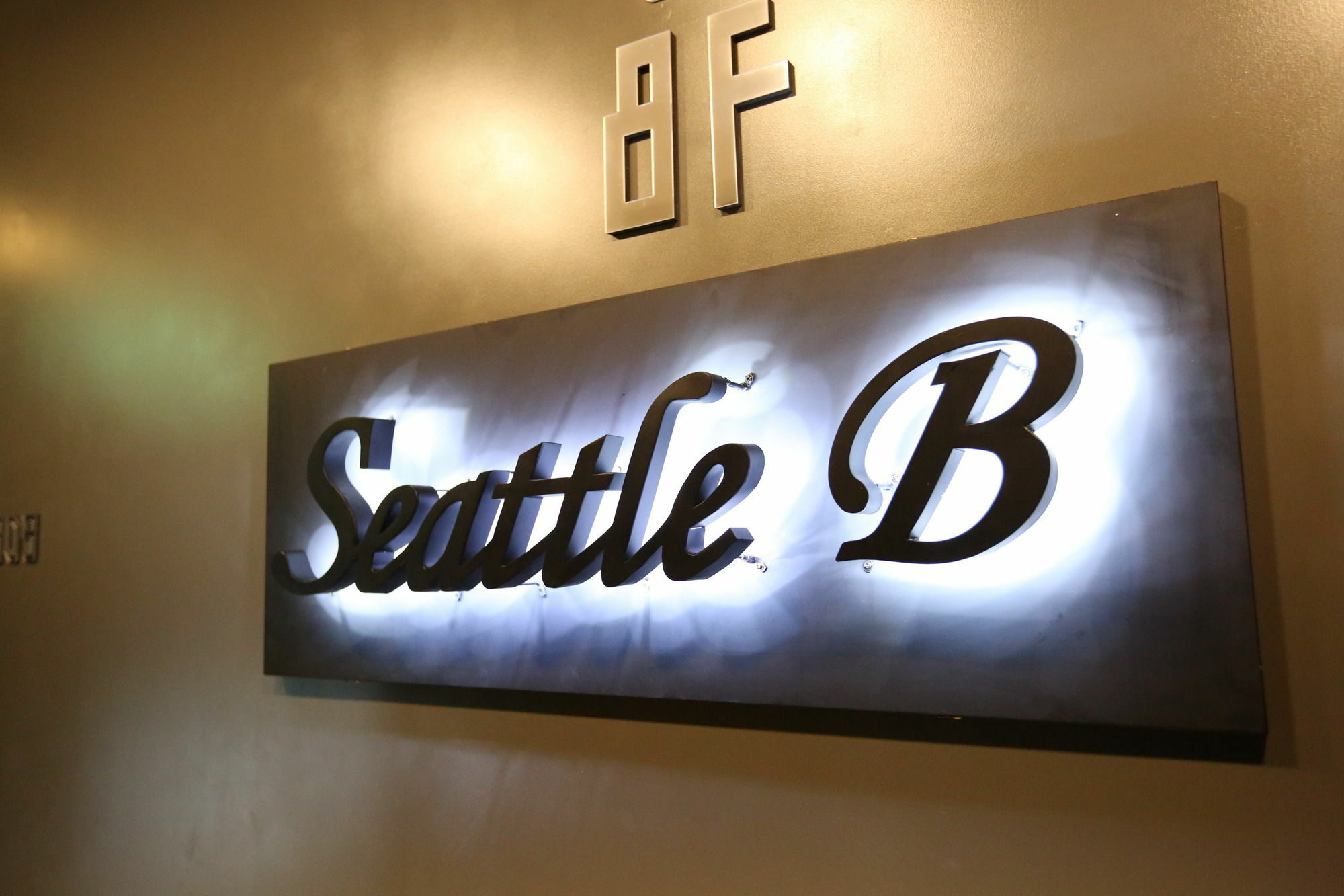 Seattle B 3* Busan