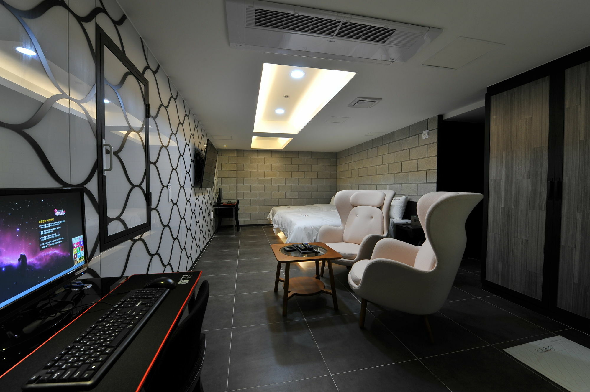 Ytt Hotel Nampo 3*