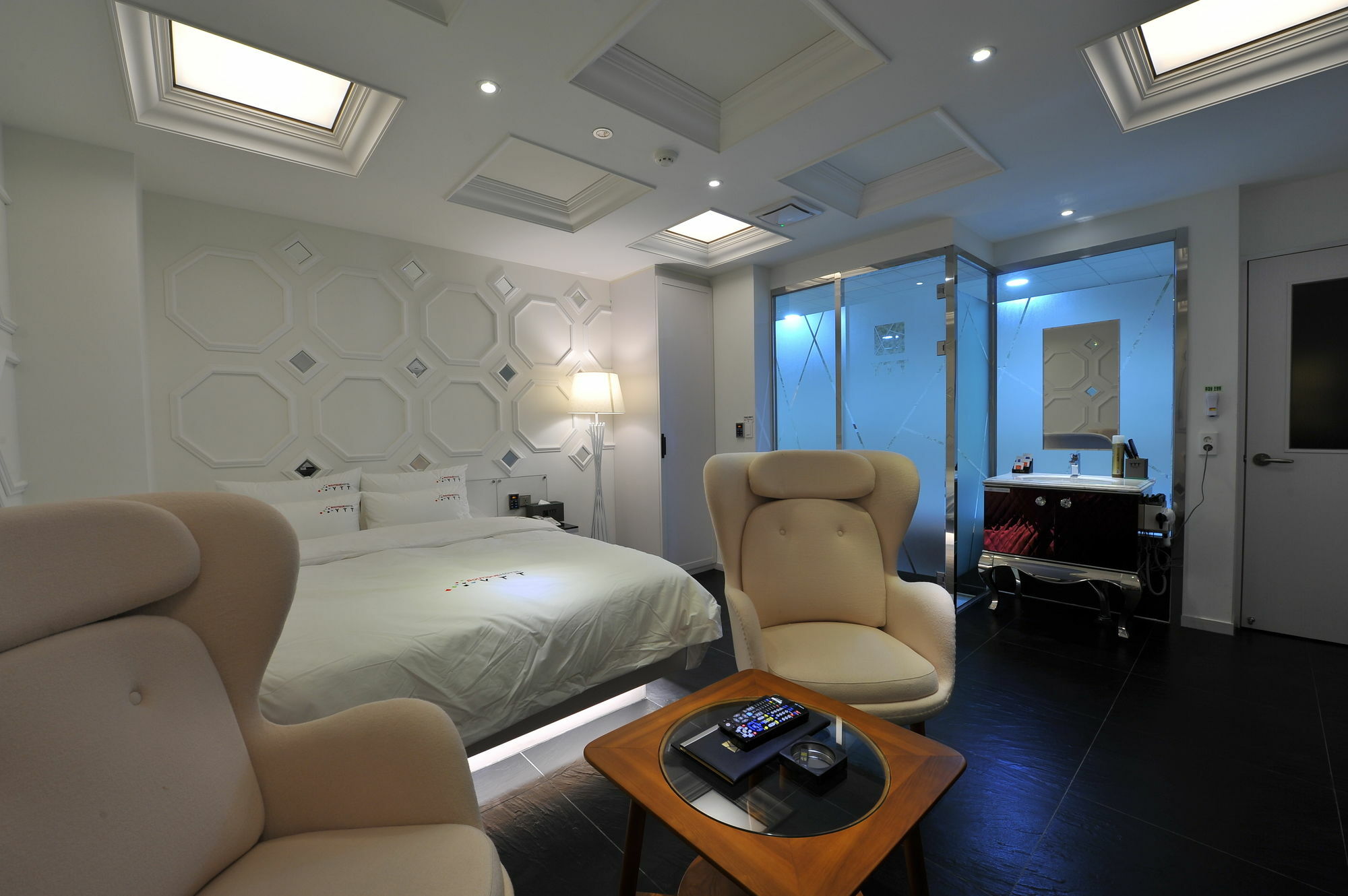 Ytt Hotel Nampo 3* Busan