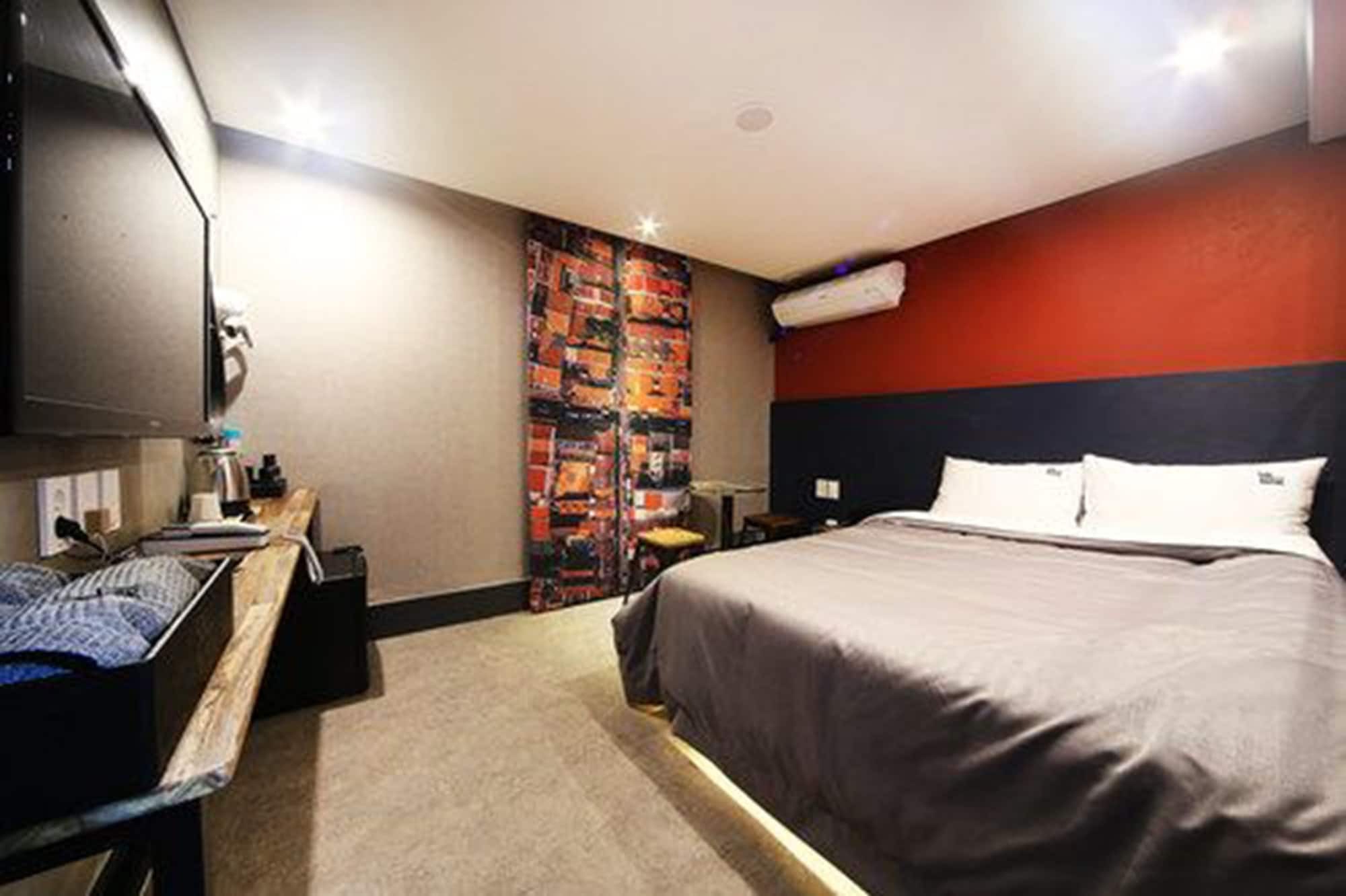 Sol Hotel 2*