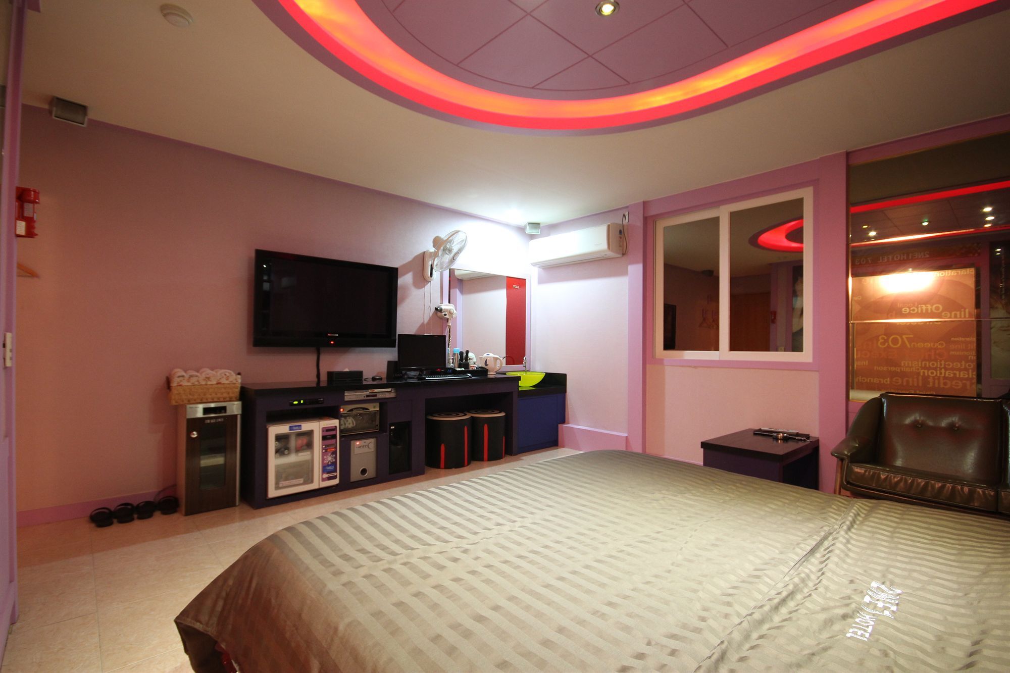 Hotel 2ne1 Busan