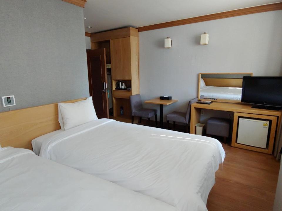 Hotel Dawn