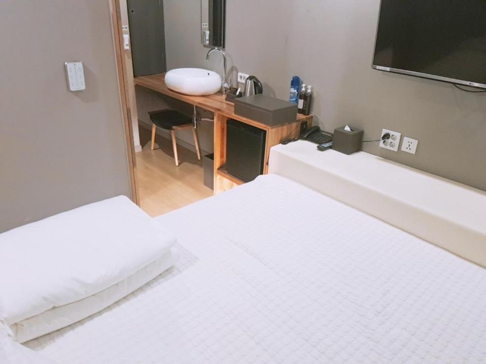 Hotel Gray 2*
