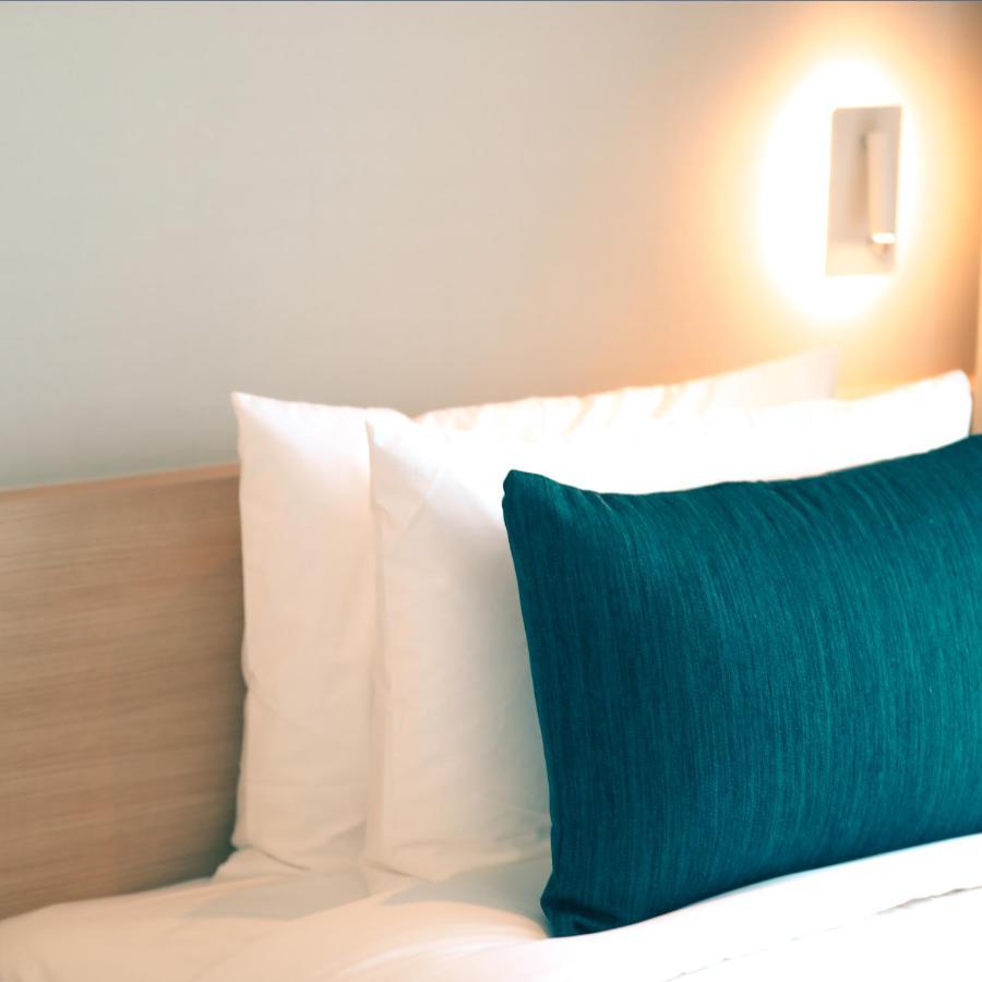 Hotel Connect & *